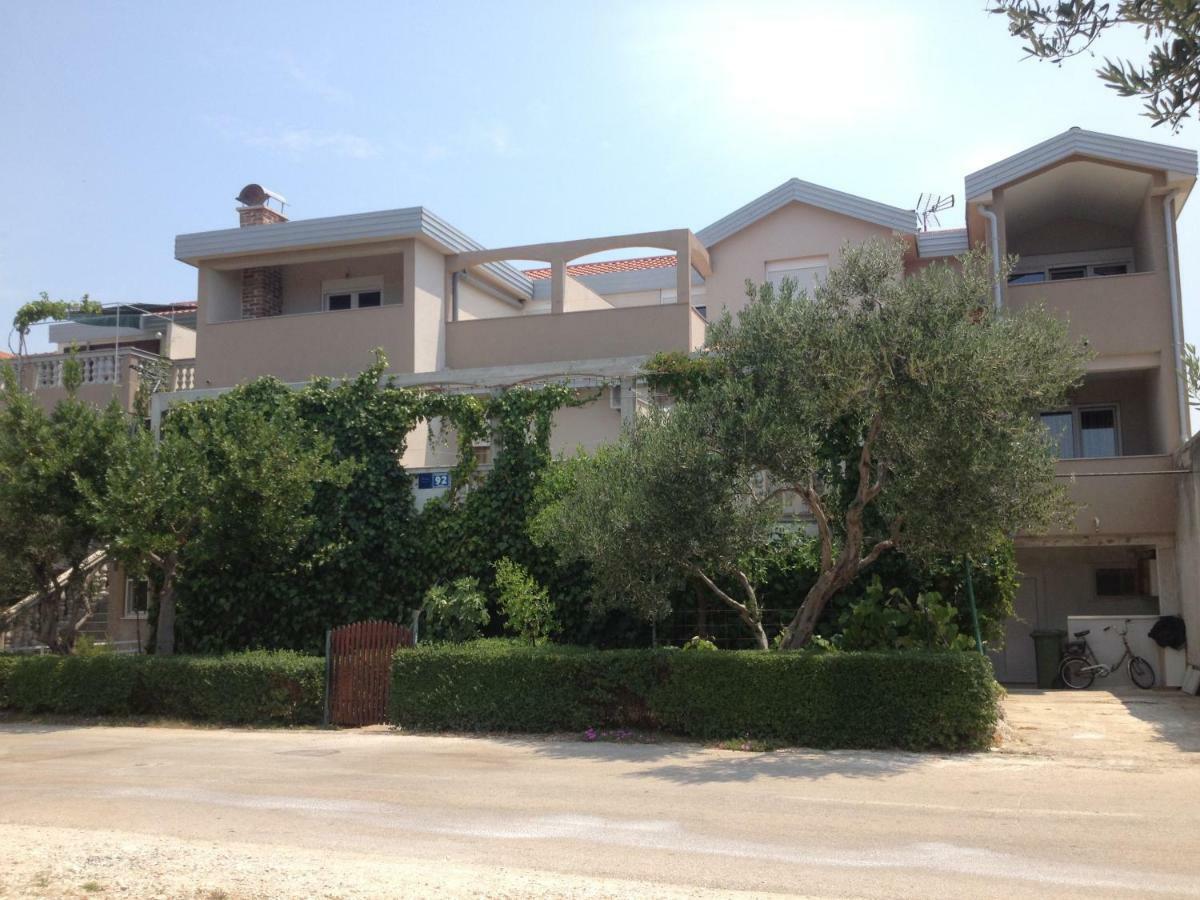Apartments Dubravka Pirovac Exterior foto